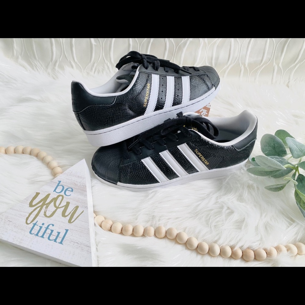Adidas Superstar